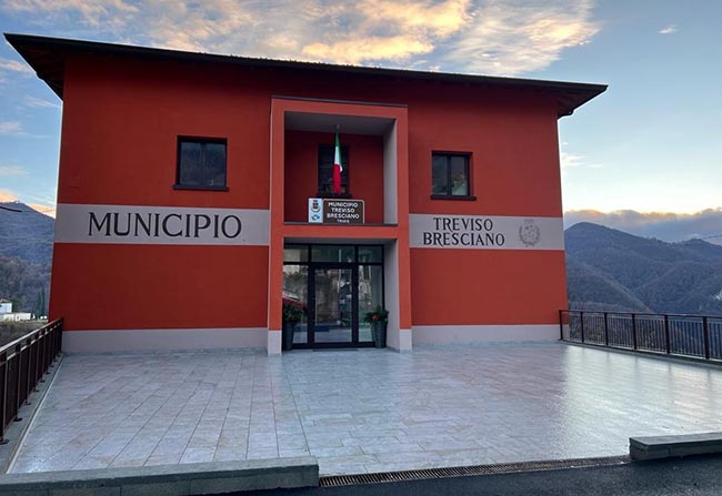 Municipio di Treviso Bresciano Municipio di Treviso Bresciano